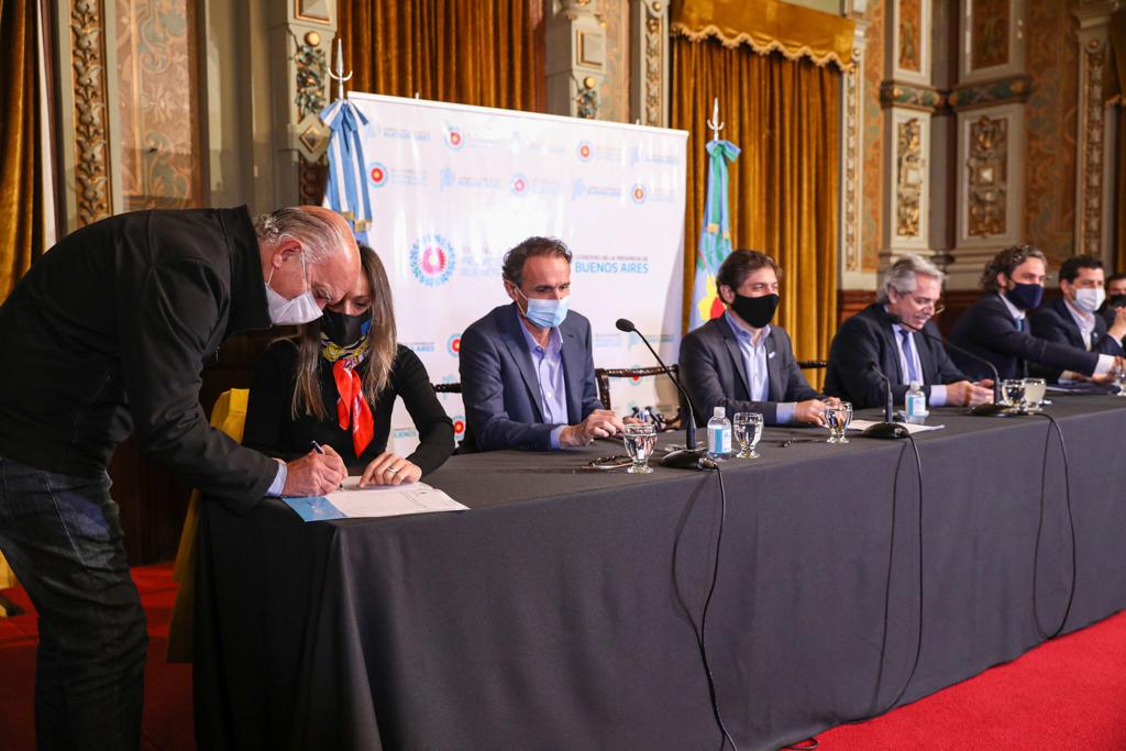 Lanús recibirá $309 millones para obras asfálticas