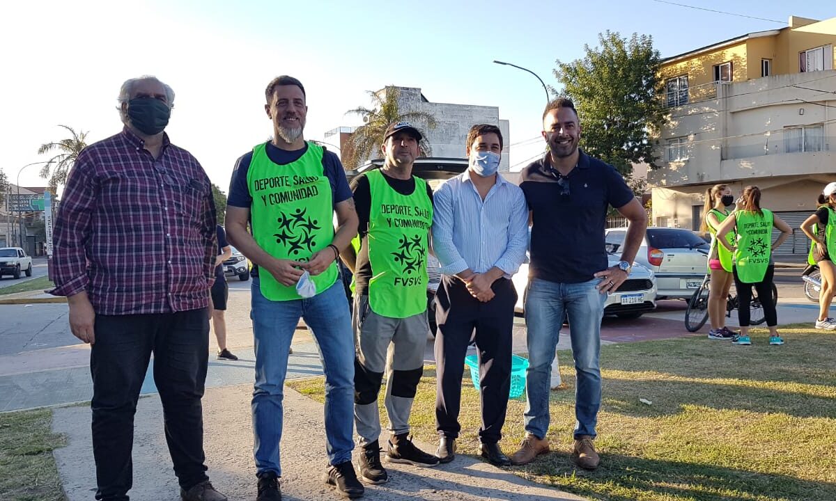 Kravetz entregó elementos de gym al Foro de Seguridad V. Spínola
