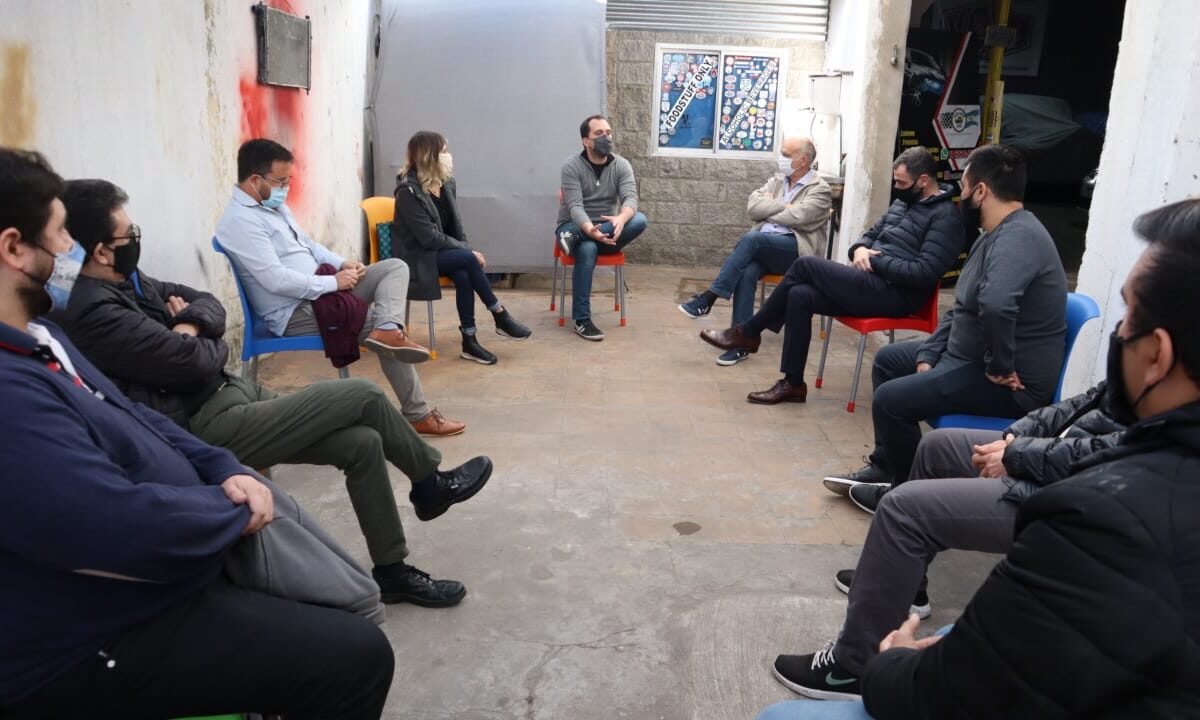 Grindetti: en Berazategui, reunión con dirigentes PRO y visita a pyme