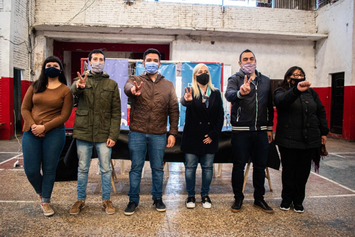 Balladares, en acto de “Barrios de Pie”