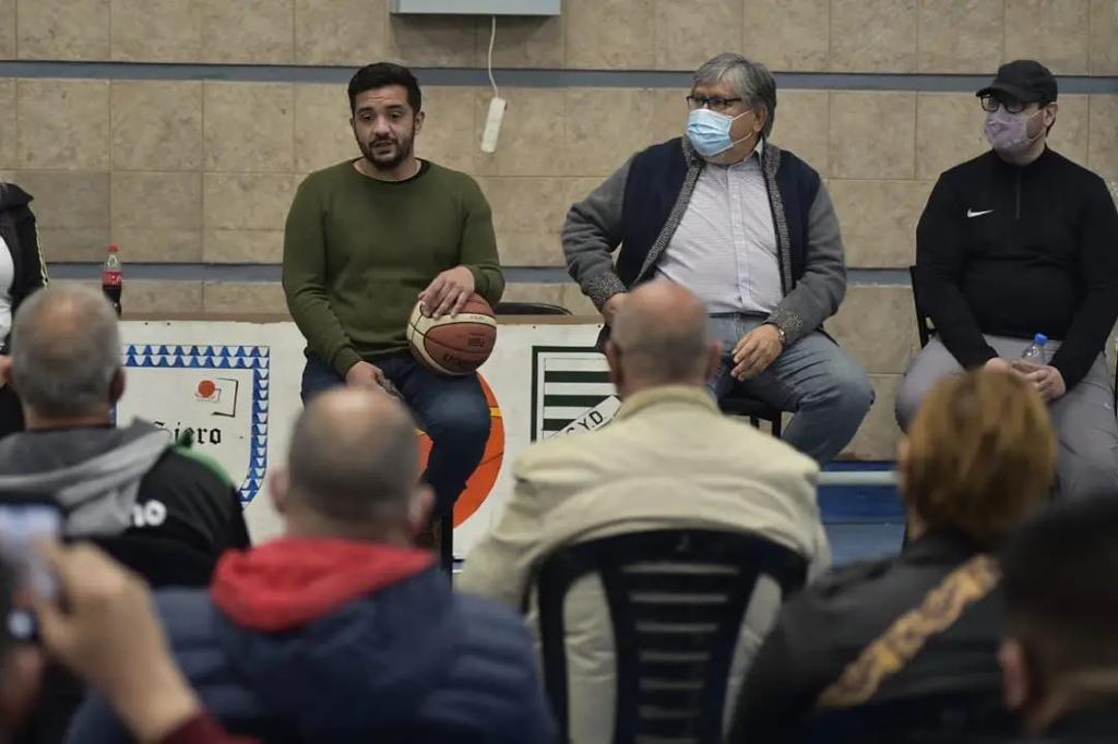 Balladares lanzó “Reconstrucción Lanús Clubes de Barrio”