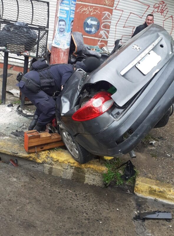 Tremendo choque en Gerli: cuatro heridos