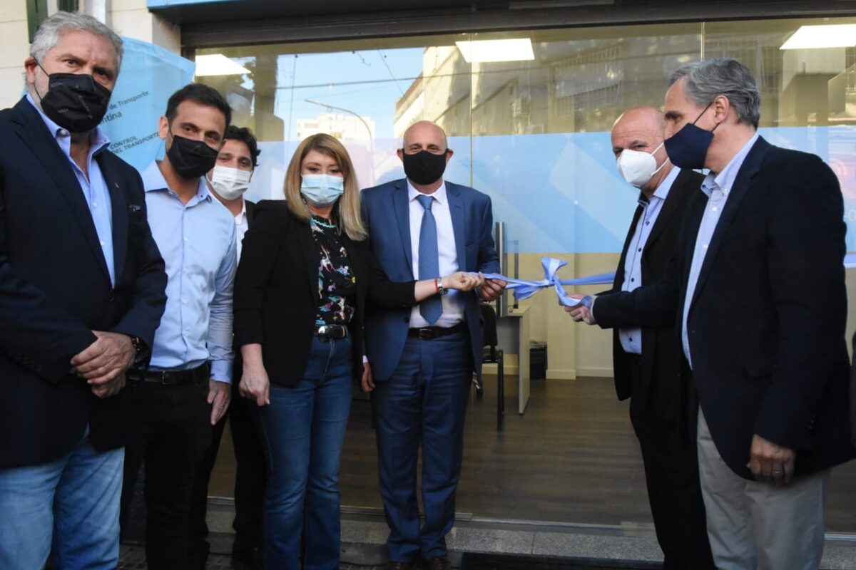 Russo, Julián Álvarez y Guerrera inauguraron delegación Sur de CNRT