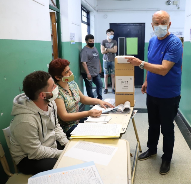 Votó Grindetti y destacó la normalidad en los comicios