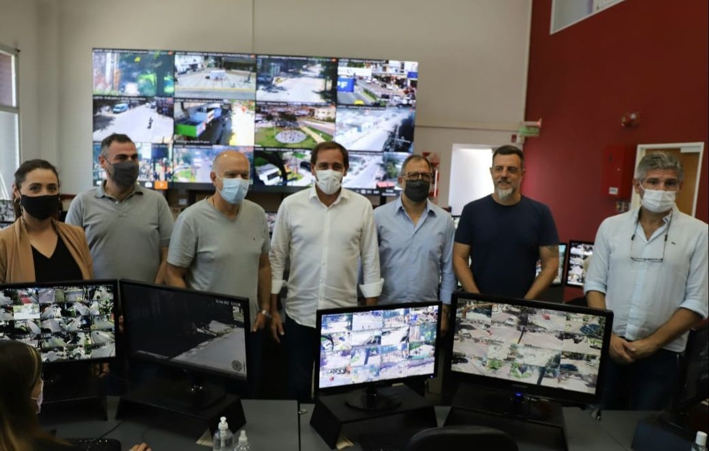 Grindetti y Garro exigen que las policías locales pasen al mando de intendentes