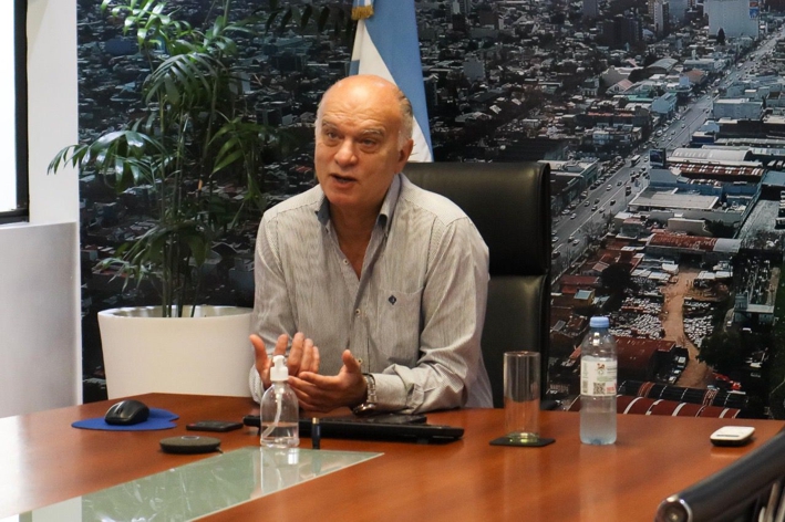 Grindetti pidió reunión a Batakis: “El conurbano no estalla por los intendentes”