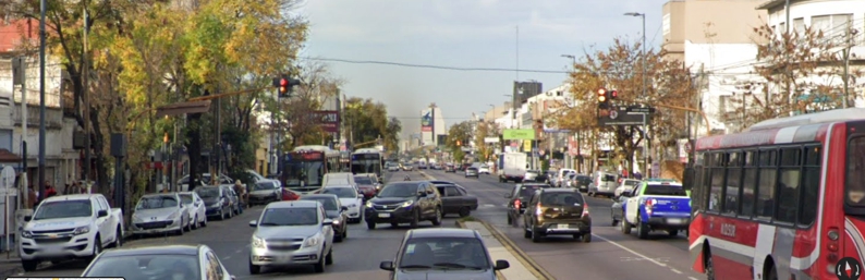 Comerciantes de Lanús O. en contra del estacionamiento prohibido sobre av. Yrigoyen