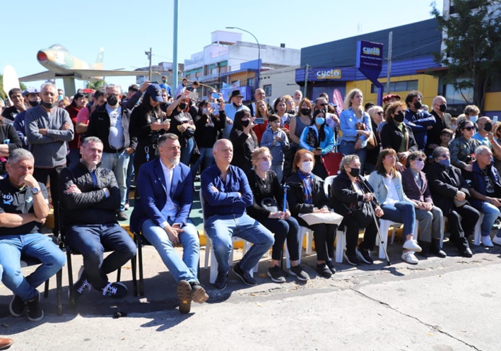 Malvinas. Emotivo acto en Lanús por los 40 años de la gesta