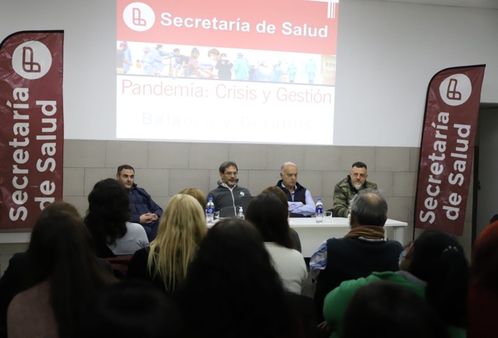 Covid: Grindetti presidió reunión de gabinete ampliado