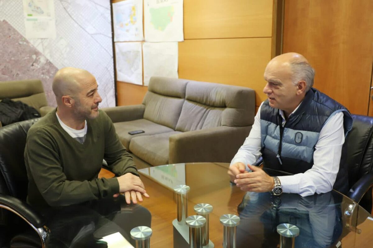 Grindetti charló con Amoroso preocupado por situación laboral