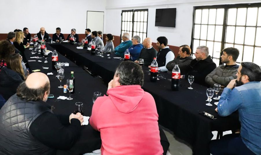 Grindetti con dirigentes del PRO de la 1ª y 3ª Sección, analizaron situación económica