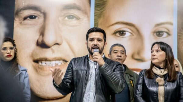 Balladares: “A Cristina la persiguen por peronista”