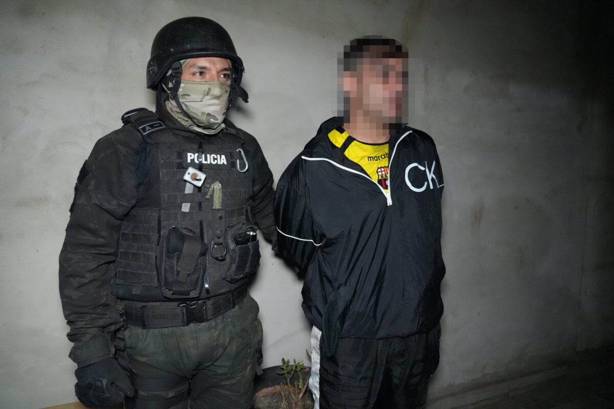 Al escapar del robo perdió el DNI y lo robado