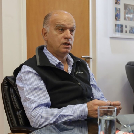 Grindetti cruzó a Tombolini: “No cuenten conmigo para vigilantear comerciantes”