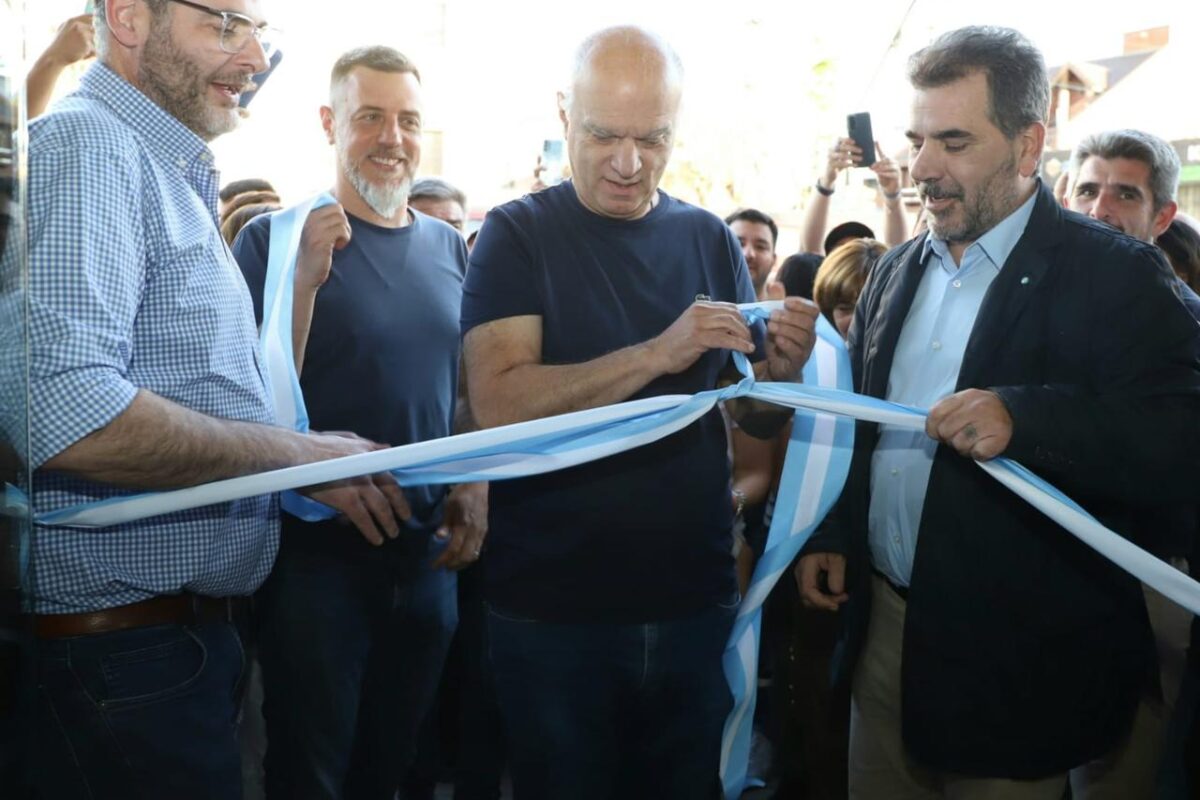 Apertura de local al grito de “Grindetti gobernador”