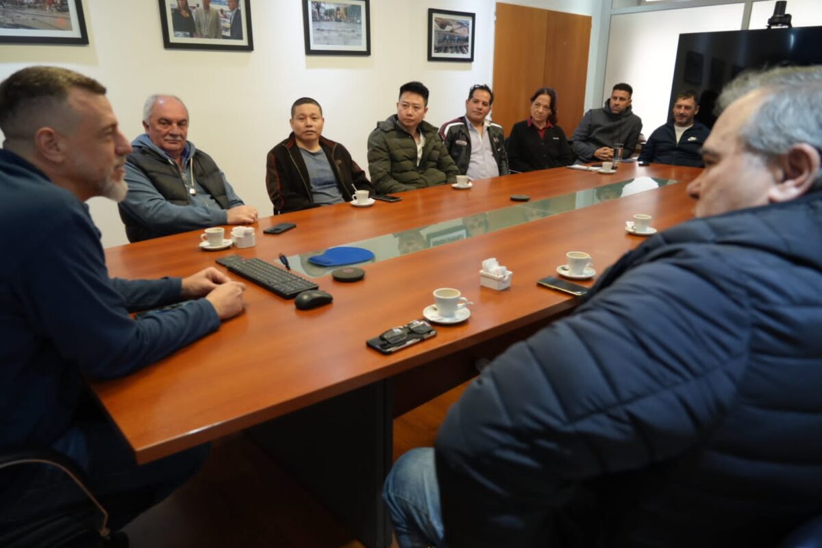 Saqueos: Kravetz les explicó la seguridad a comerciantes y gremios