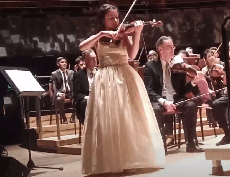 La violinista prodigio lanusense, Pilar Policano, actuará en Lanús y en CABA
