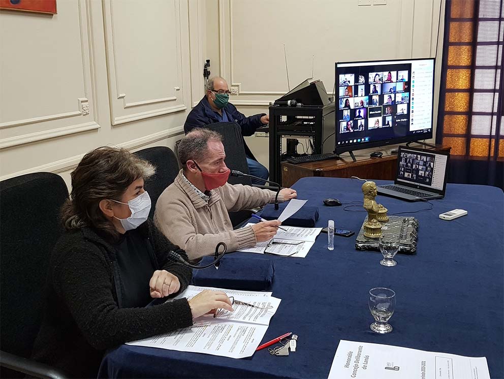 Al final, la sesión del HCD fue presencial y aprobó quién va a repartir las infracciones