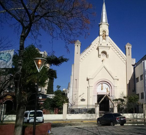 Reabrieron parroquias y templos de Lanús