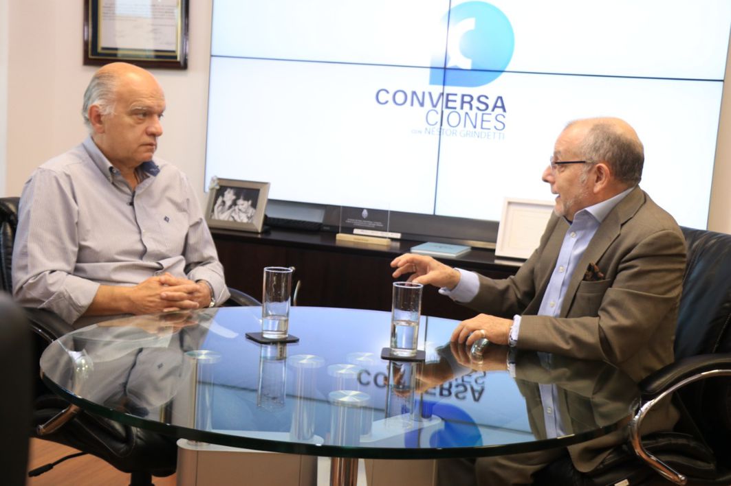 Excanciller Faurie auguró “un siglo de grandes pandemias”