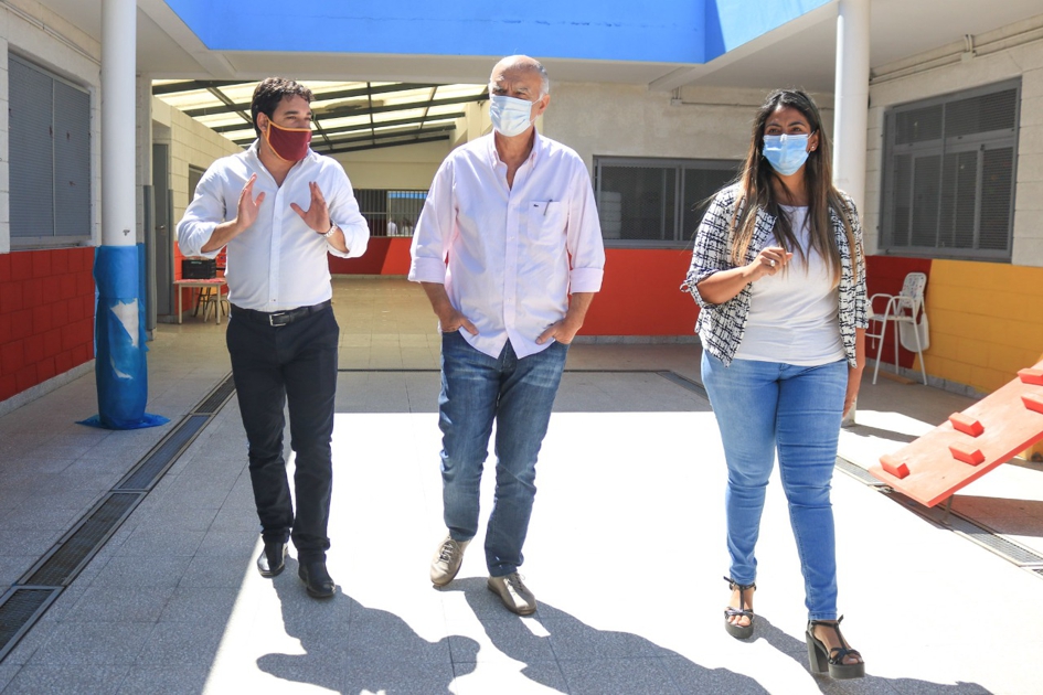 Entrevista al Sec. de Educación: las clases, entre presenciales y virtuales
