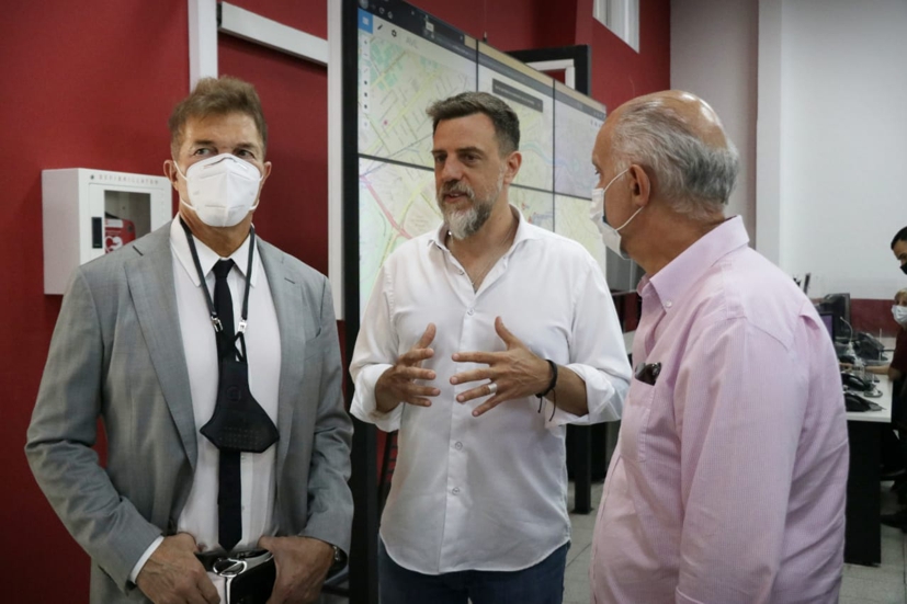 Abogado Burlando, en Centro de Monitoreo y con guiño político a Kravetz