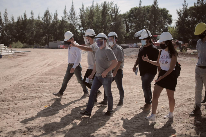 Sabbatella recorrió obras del Parque Curtidor de Lanús