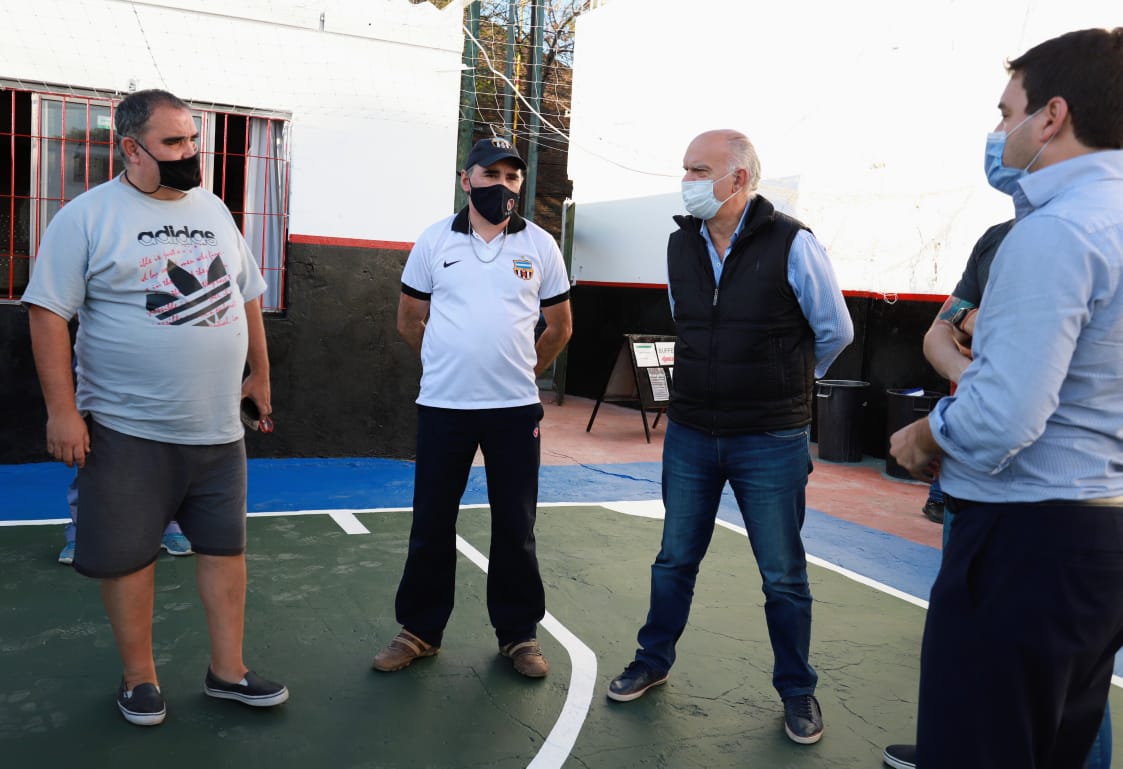 Grindetti recorrió obras en club de Lanús O.
