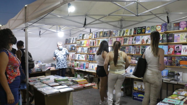 “La noche de los libros 2021”, con cientos de lectores