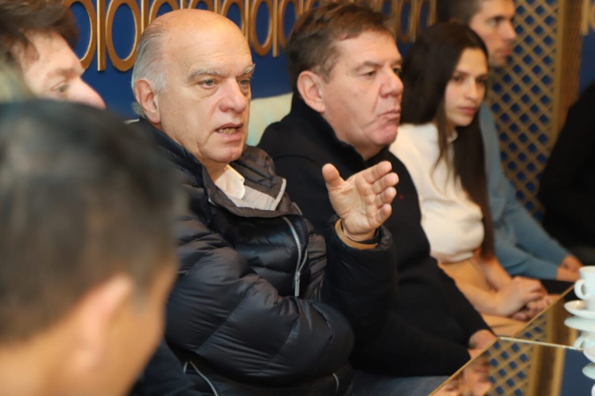Grindetti llama al consenso a Santilli y Kicillof por la educación