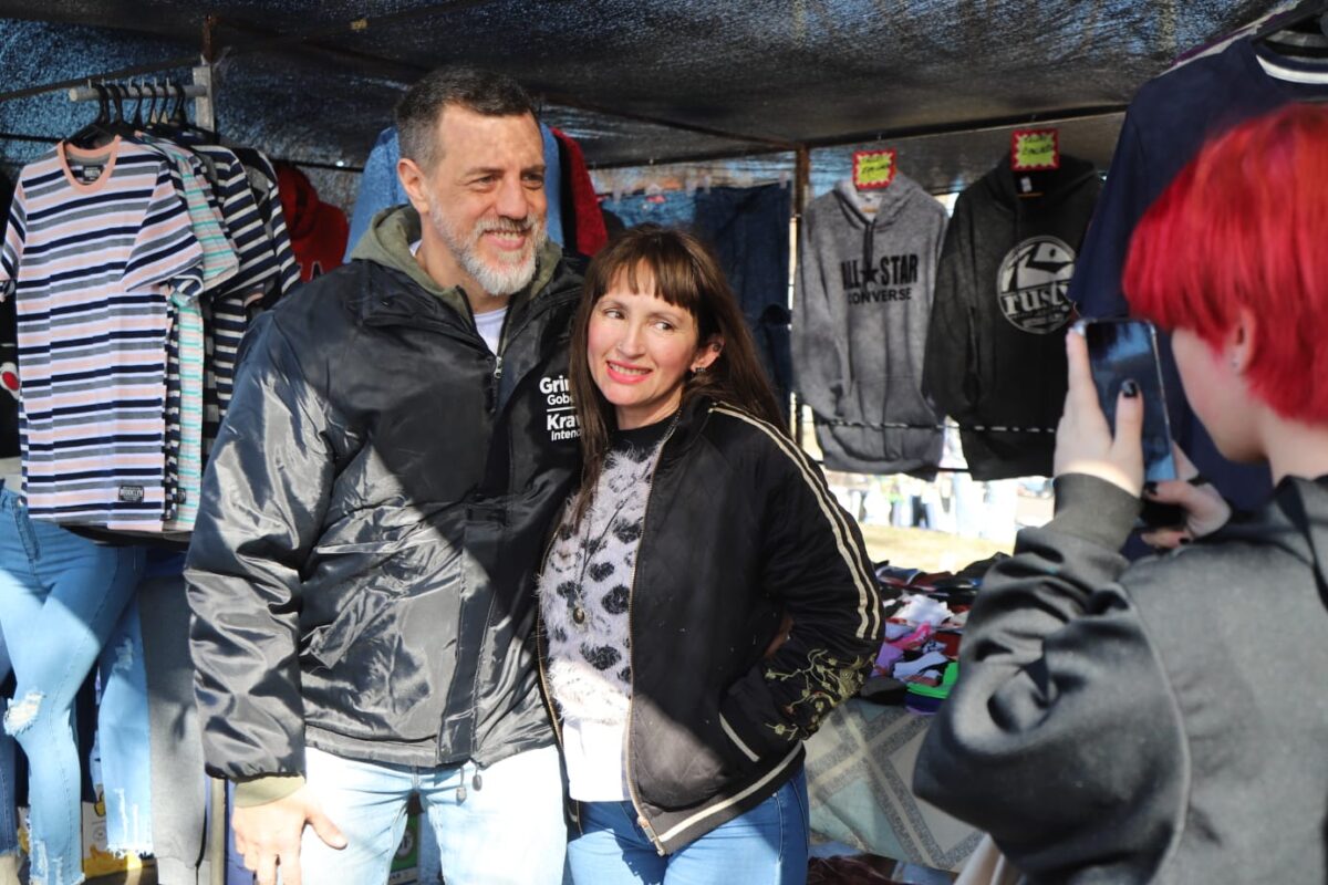 Kravetz recorrió la feria de Chingolo y “El Municipio en tu barrio”