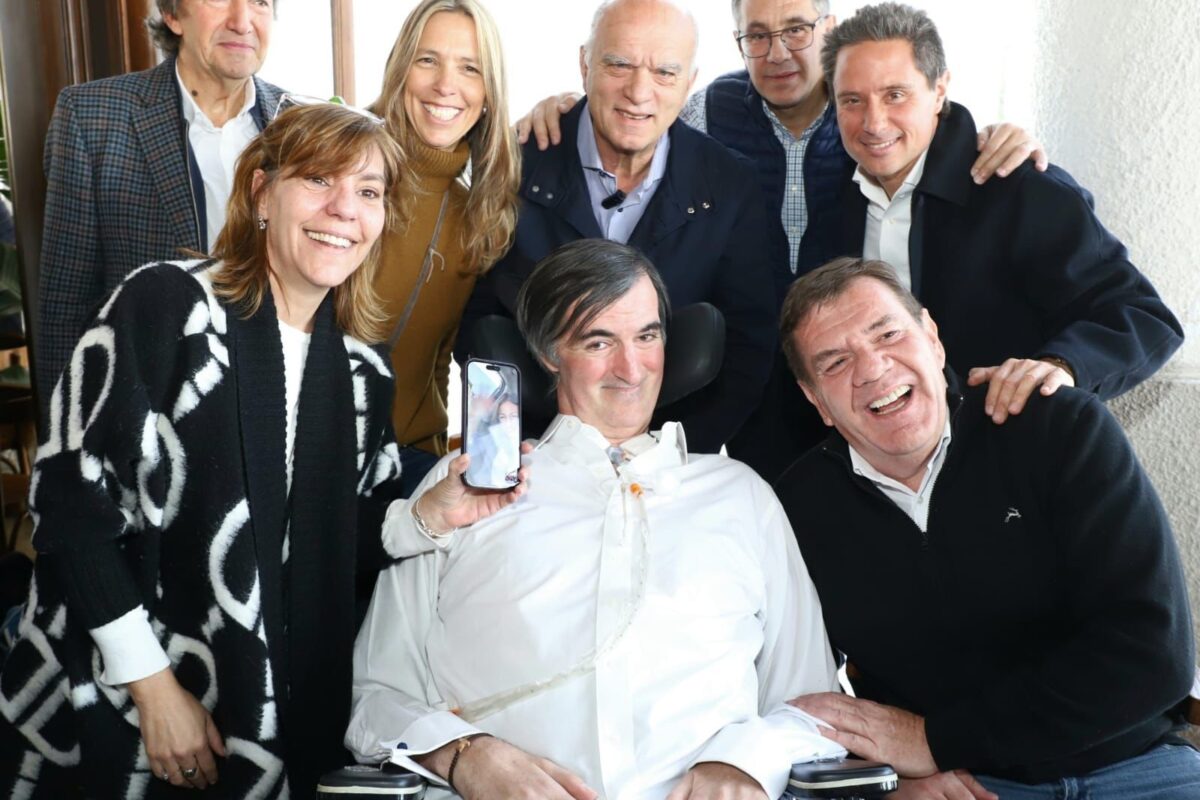 Grindetti suma a Esteban Bullrich y presentó mesa de política social