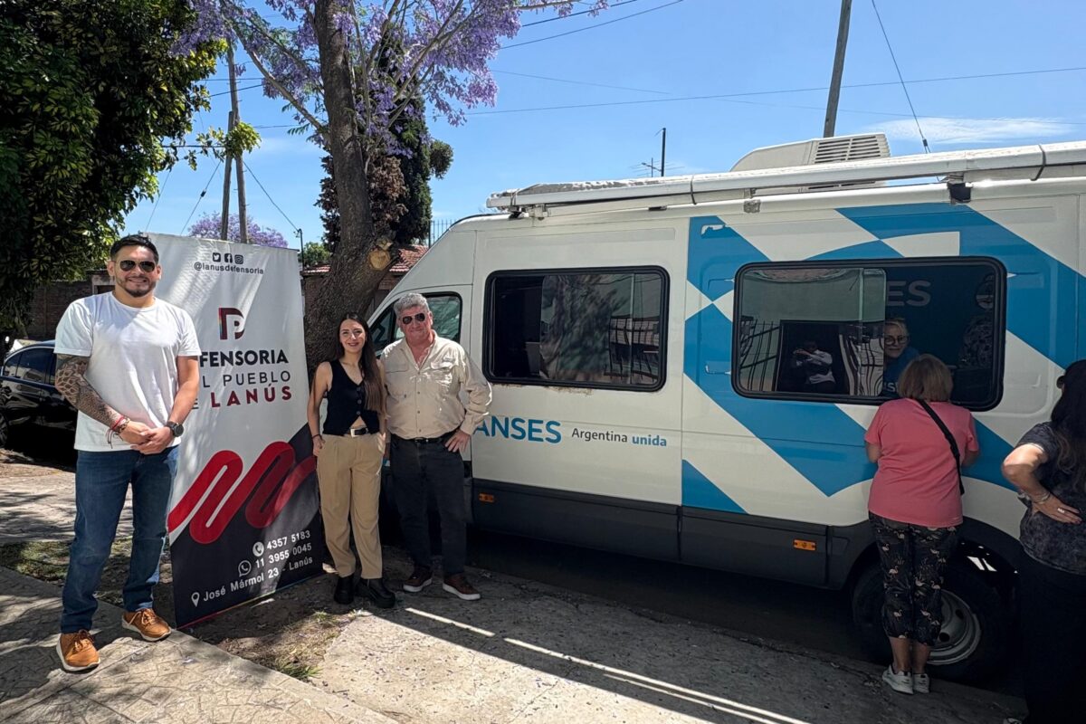La Defensoría del Pueblo de Lanús, en operativo territorial en Chingolo con ANSES