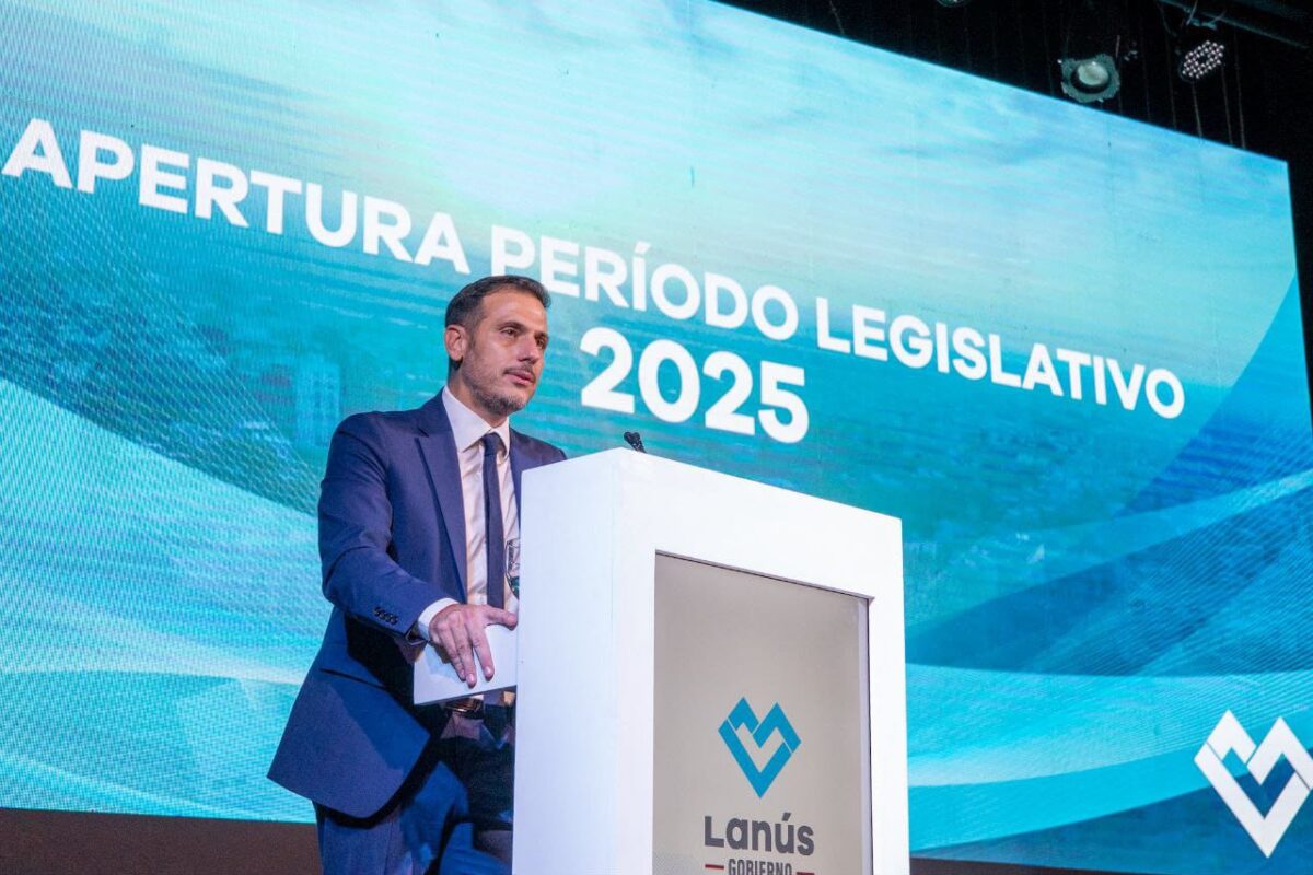 Concejo rechaza pedido de licencia de Julián Álvarez